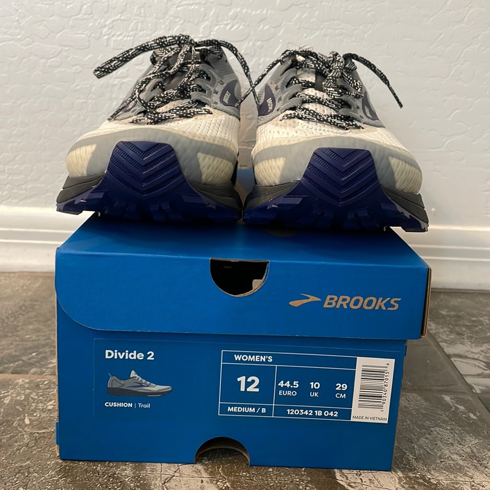 NIB Brooks Divide 2 Trail Shoes
